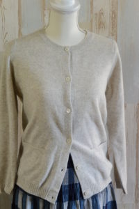 秋の装い カーディガン