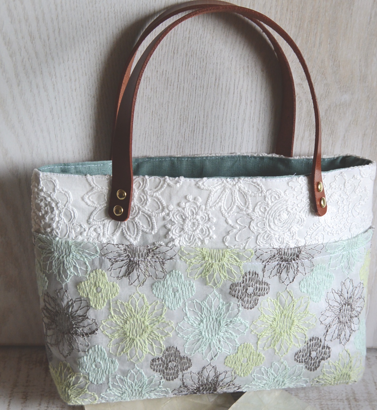 念願のレースのバッグインバッグ　