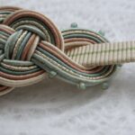 ソウタシエで作ったあわじ結びの帯留め