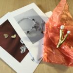 完成したブローチが届きました。